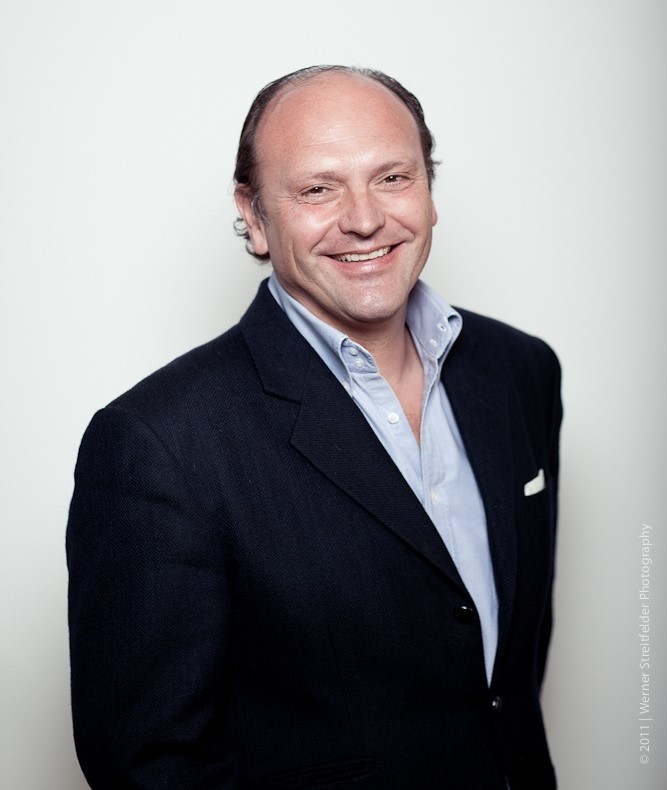 Harald Hartung speaking at an ekip round table on innovation policy for the cultural and creative industries.